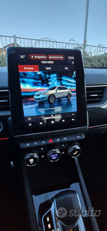 Usata Renault Arkana 145 CV (106 kW) 2023 Grigio SUV