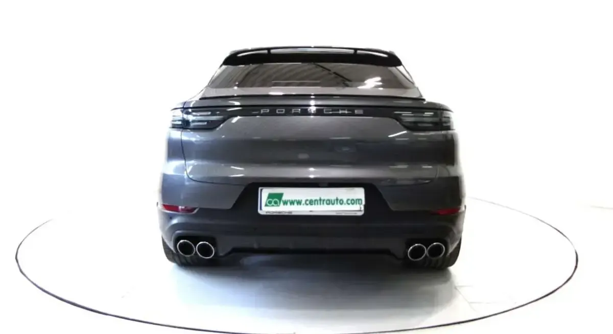 Usata Porsche Cayenne 340 CV (250 kW) 2019 Grigio SUV