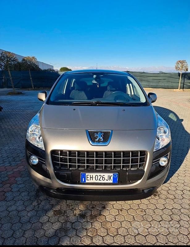 Usata Peugeot 3008 112 CV (82 kW) 2010 Marrone Station wagon