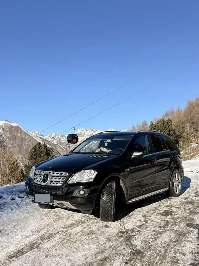 Usata Mercedes ML350 211 CV (155 kW) 2010 Nero SUV