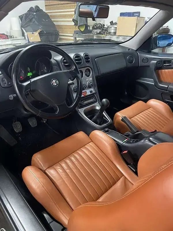 Usata Alfa Romeo GTV 150 CV (110 kW) 2002 Coupé