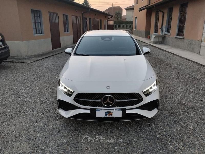 Usata Mercedes A250 Advanced Plus 163 CV (119 kW) 2023 Bianco Berlina