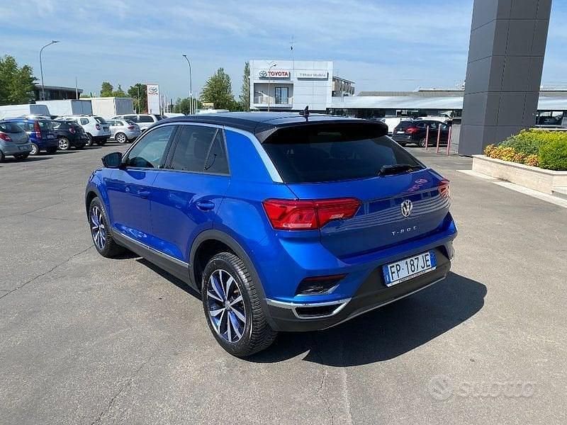 Usata VW T-Roc Style 116 CV (85 kW) 2018 Blu SUV