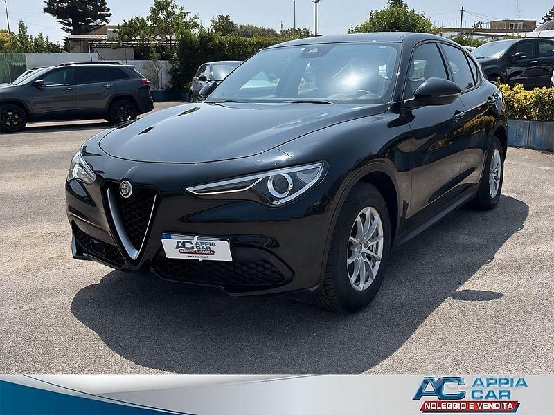 Usata Alfa Romeo Stelvio Business 160 CV (117 kW) 2020 Nero SUV