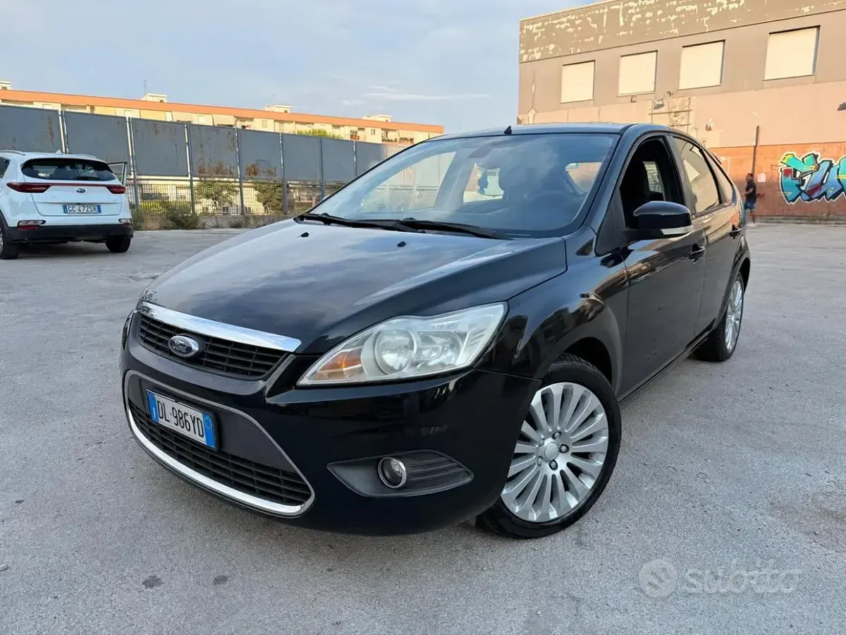 Usata Ford Focus 90 CV (66 kW) 2009 Nero Berlina