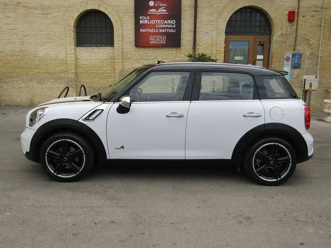 Usata Mini Cooper SD Countryman 143 CV (105 kW) 2013 Bianco SUV