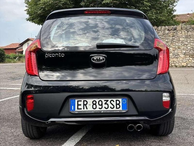 Usata Kia Picanto 84 CV (61 kW) 2013 Nero Utilitaria