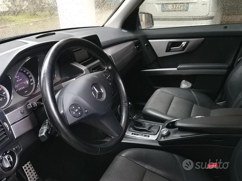 Usata Mercedes GLK220 170 CV (125 kW) 2011 Grigio SUV