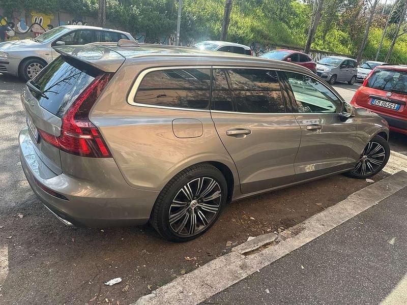 Usata Volvo V60 Inscription 150 CV (110 kW) 2019 Grigio Station wagon