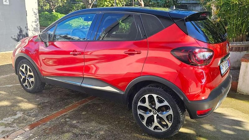 Gebraucht Renault Captur Intens 90 PS (66 kW) 2018 Rot SUV