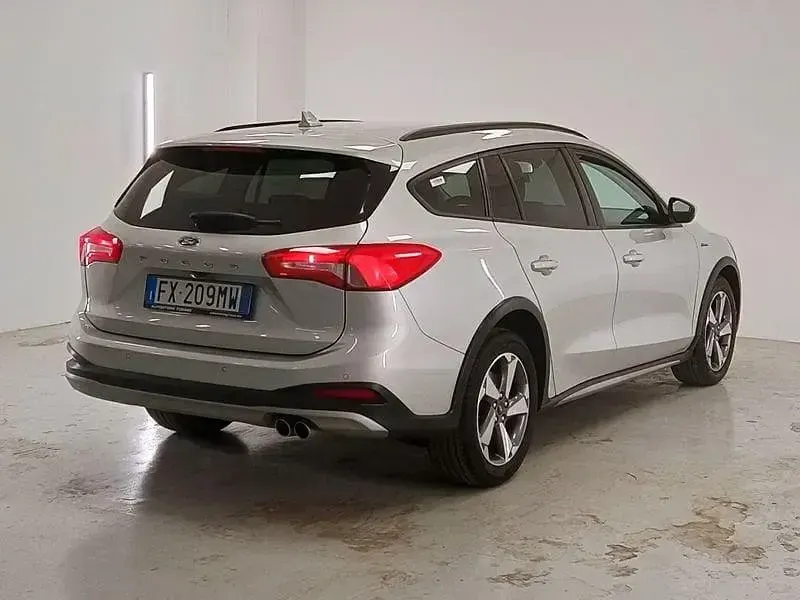 Usata Ford Focus Active 125 CV (91 kW) 2019 Argento Station wagon