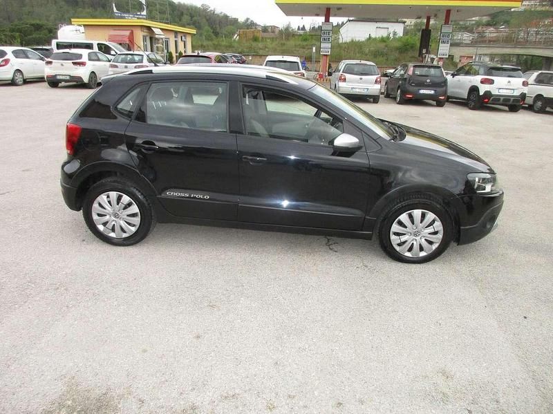 Usata VW Polo Cross 90 CV (66 kW) 2012 Nero Utilitaria