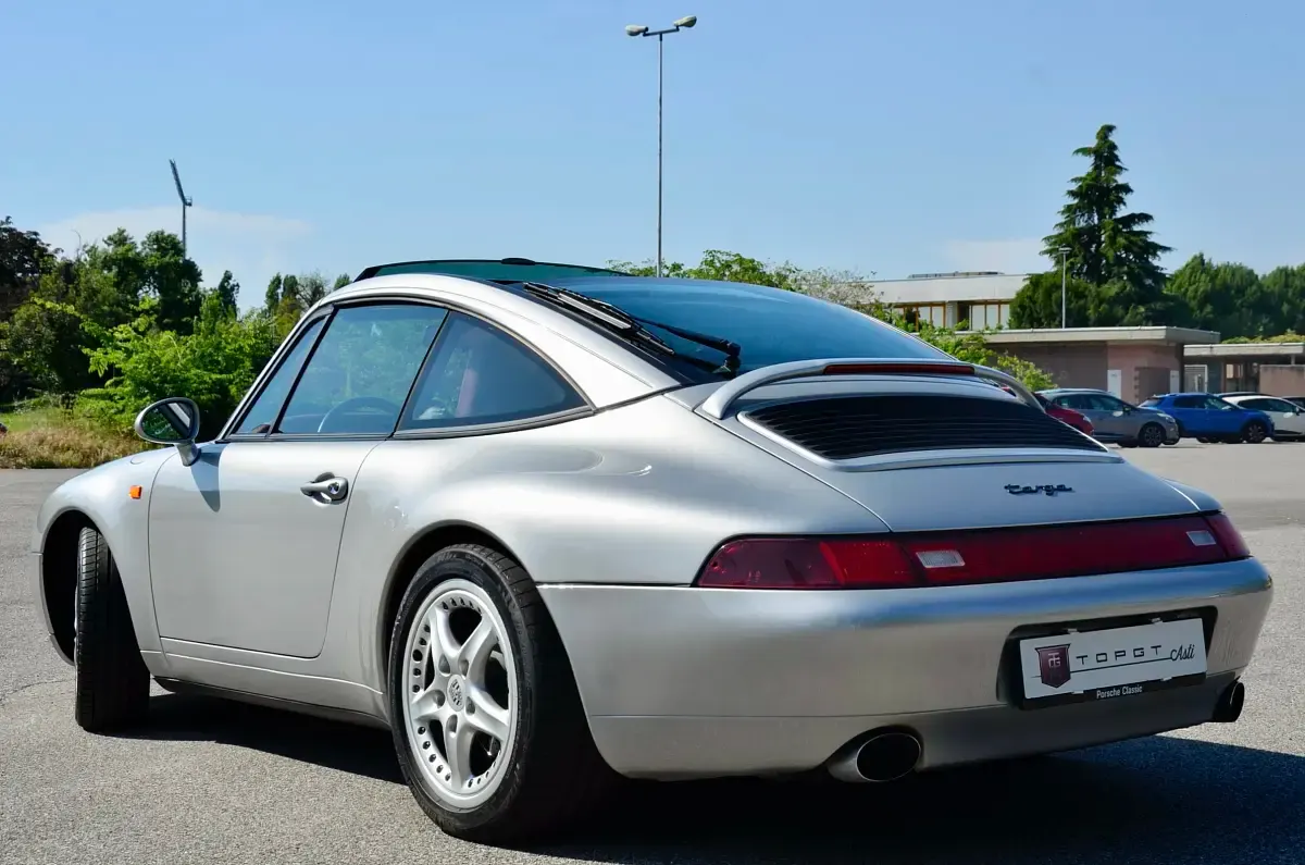 Usata Porsche 993 286 CV (210 kW) 1996 Argento Cabrio