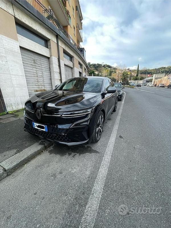 Usata Renault Megane E-Tech 161 kW (220 CV) 2023 Nero Berlina