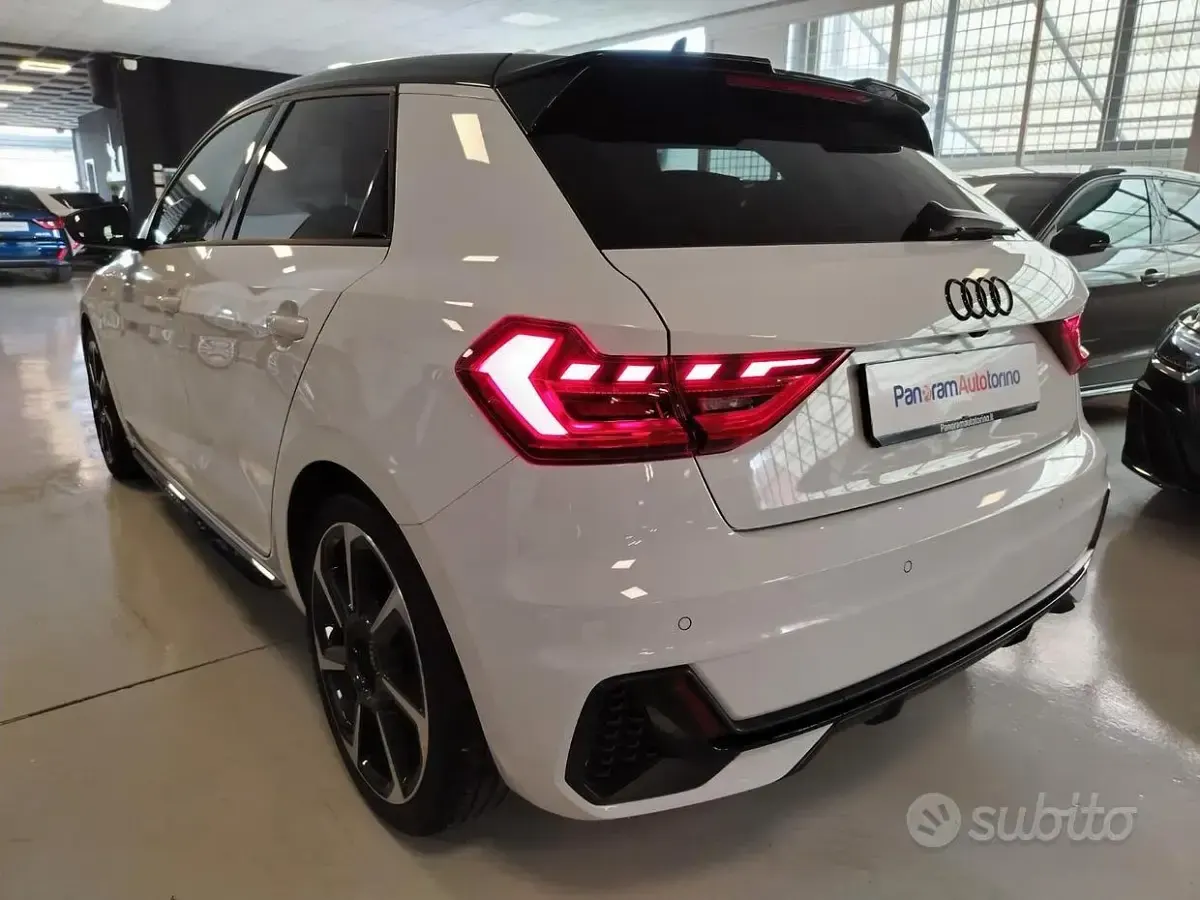 Usata Audi A1 S-line plus 116 CV (85 kW) 2025 Bianco SUV