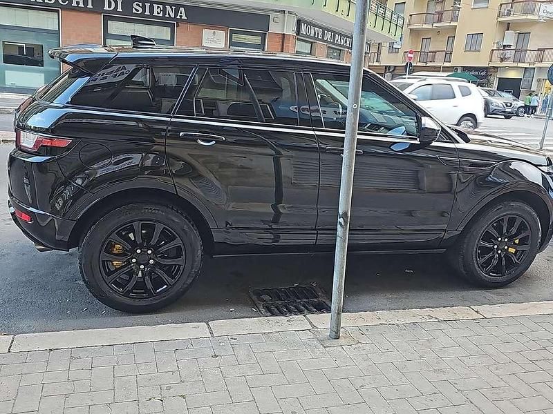 Usata Land Rover Range Rover evoque SE Dynamic 150 CV (110 kW) 2018 Nero SUV