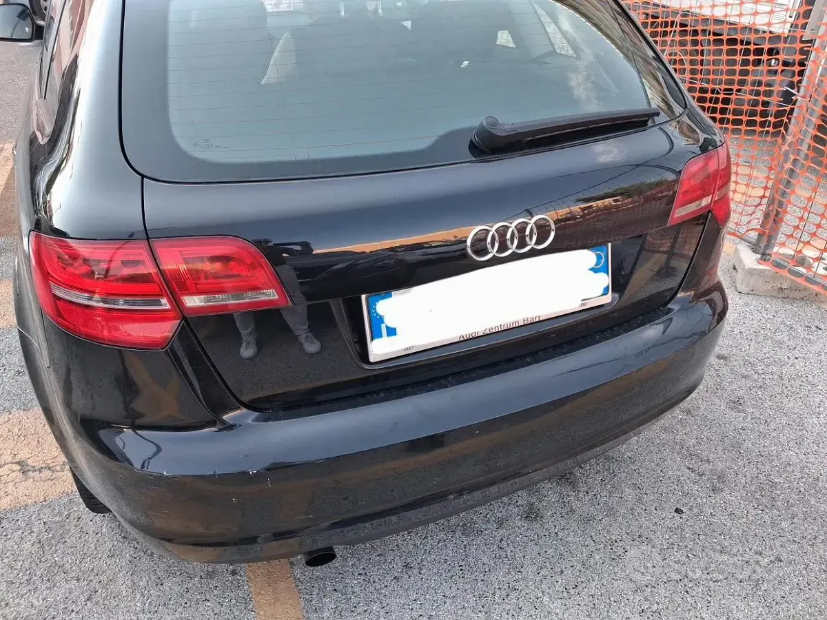Usata Audi A3 90 CV (66 kW) 2010 Nero Utilitaria