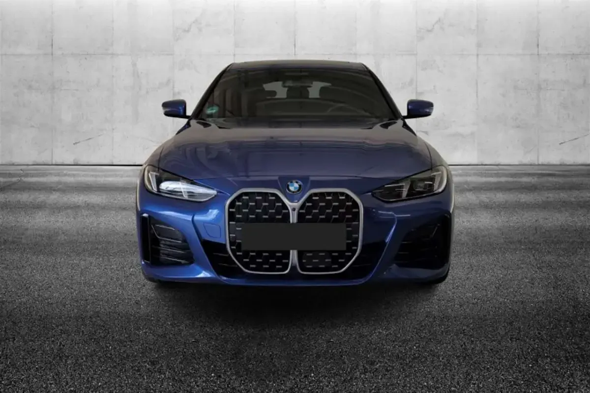 Usata BMW 420 Coupé M Sport 190 CV (139 kW) 2025 Blu/azzurro Coupé