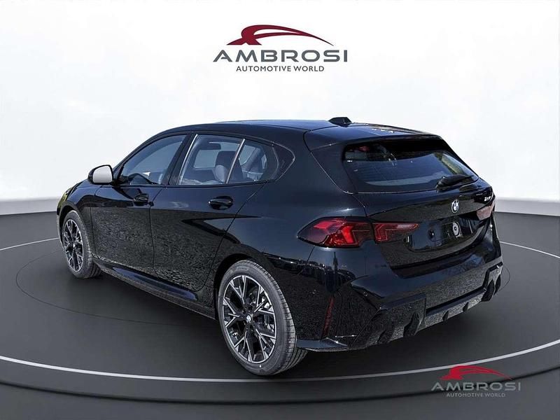 Nuova BMW 116 M Sport 122 CV (89 kW) 2026 Black sapphire metallizzato Utilitaria