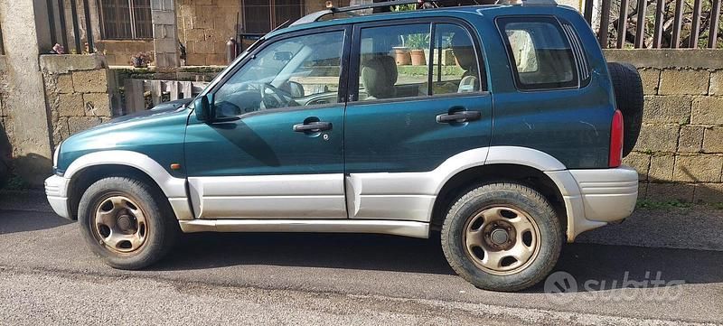 Usata Suzuki Vitara 2000 Verde SUV