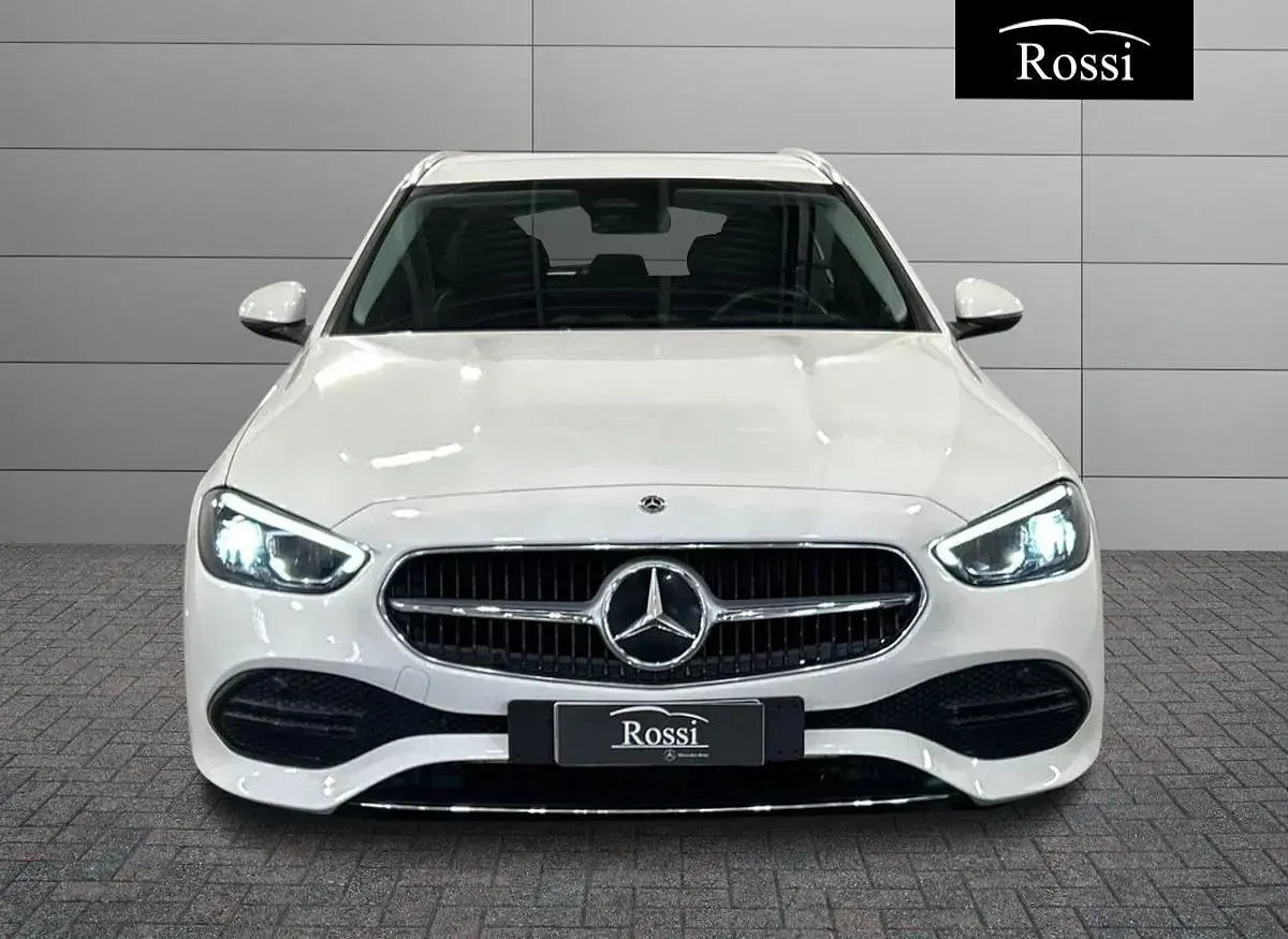 Usata Mercedes 220 200 CV (147 kW) 2023 Bianco Station wagon
