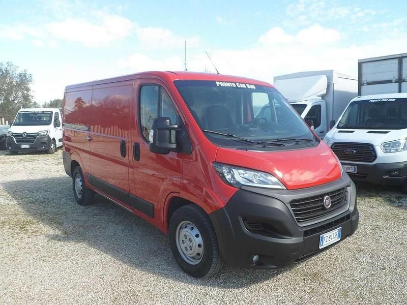 Occasion Fiat Ducato 140 ch (102 kW) 2020 Rouge Van