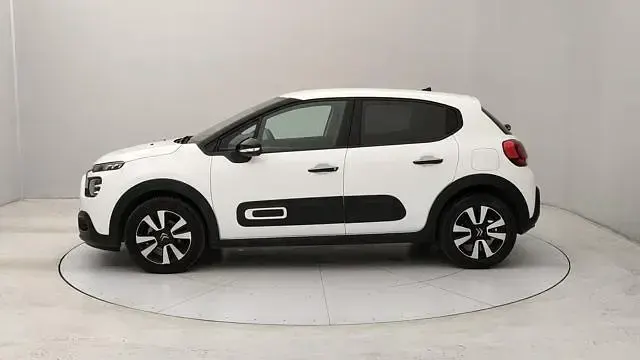 Usata Citroën C3 PureTech 110 CV (80 kW) 2024 Bianco Berlina