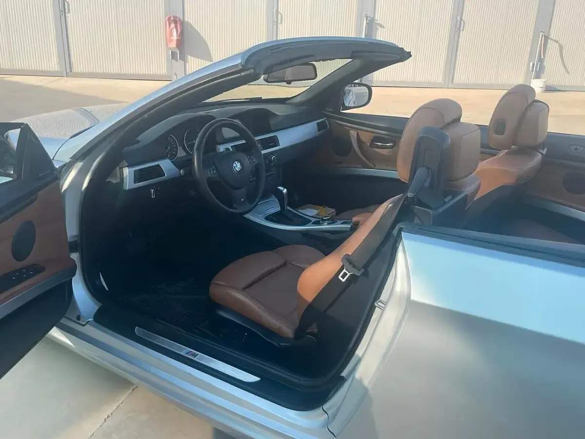 Usata BMW 320 Cabriolet M Sport 184 CV (135 kW) 2011 Argento Cabrio