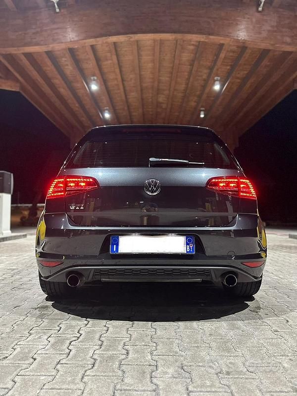 Usata VW Golf VII GTI 230 CV (169 kW) 2013 Grigio Berlina
