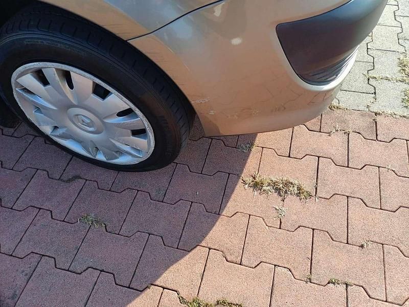 Usata Renault Modus Dynamique 75 CV (55 kW) 2008 Other Monovolume