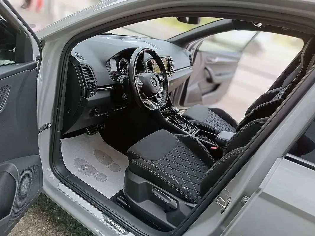 Usata Skoda Karoq SportLine 150 CV (110 kW) 2022 Grigio SUV