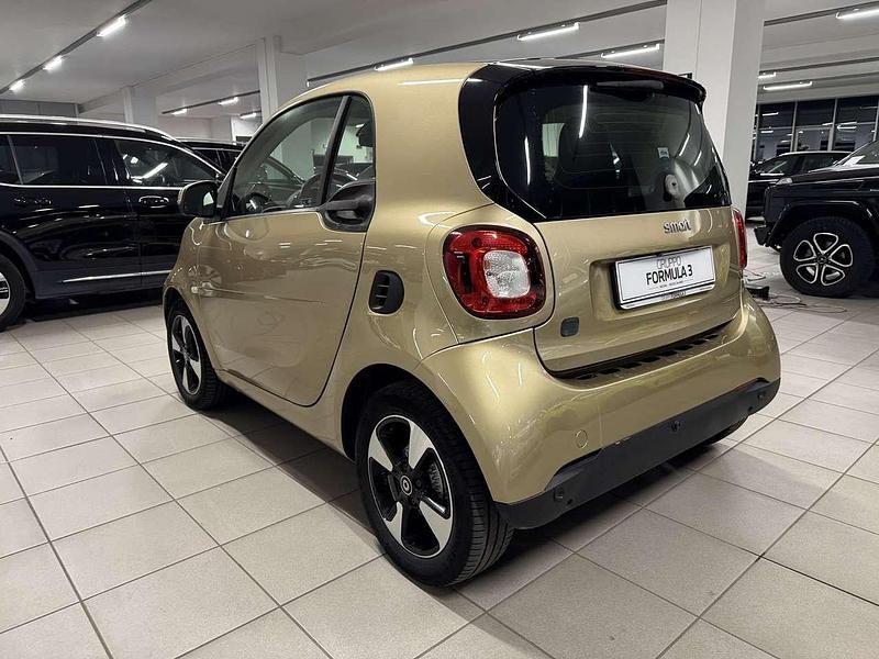 Usata Smart ForTwo Coupé Passion 60 kW (82 CV) 2020 Oro Utilitaria