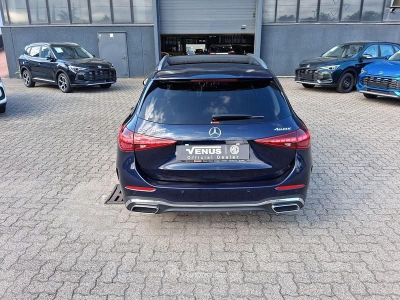 Usata Mercedes C220 Premium 200 CV (147 kW) 2022 Blu Station wagon