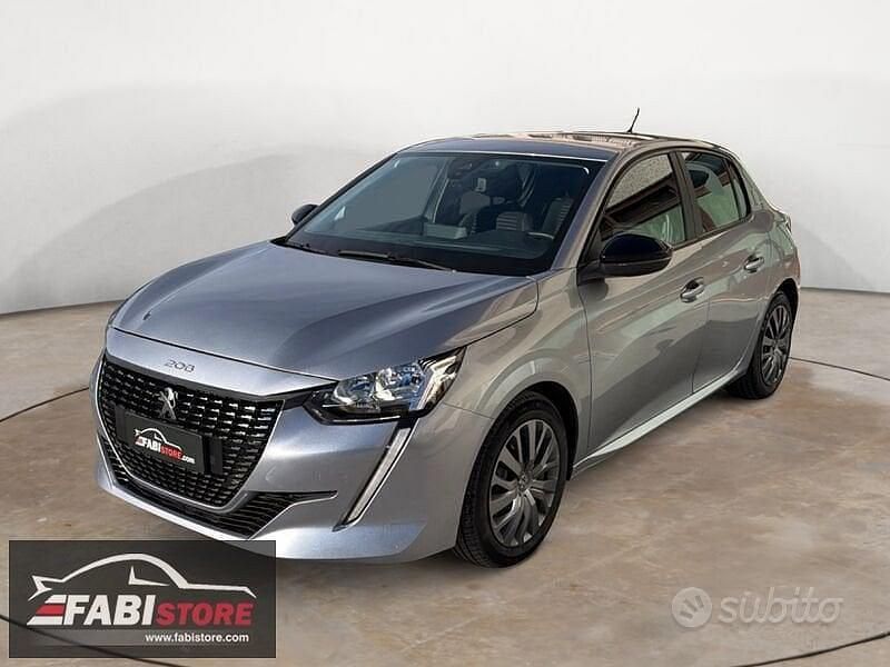 Usata Peugeot 208 Allure 101 CV (74 kW) 2023 Grigio Utilitaria