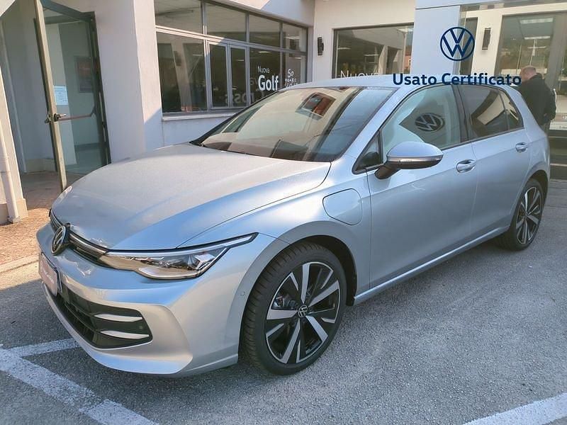 Nuova VW Golf VIII Edition 204 CV (150 kW) 2025 Utilitaria