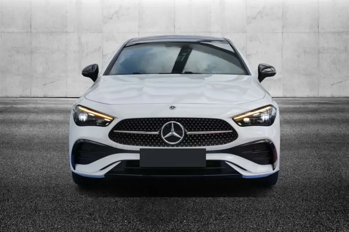 Usata Mercedes CLE300 AMG Line Premium 258 CV (189 kW) 2024 Bianco Coupé