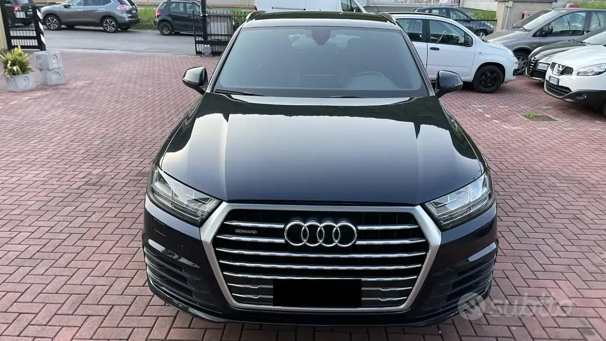 Usata Audi Q7 Sport 272 CV (200 kW) 2017 Blu SUV