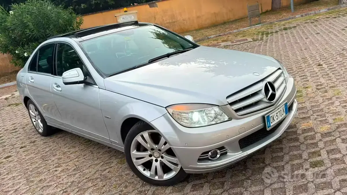 Usata Mercedes C200 184 CV (135 kW) 2007 Grigio Berlina