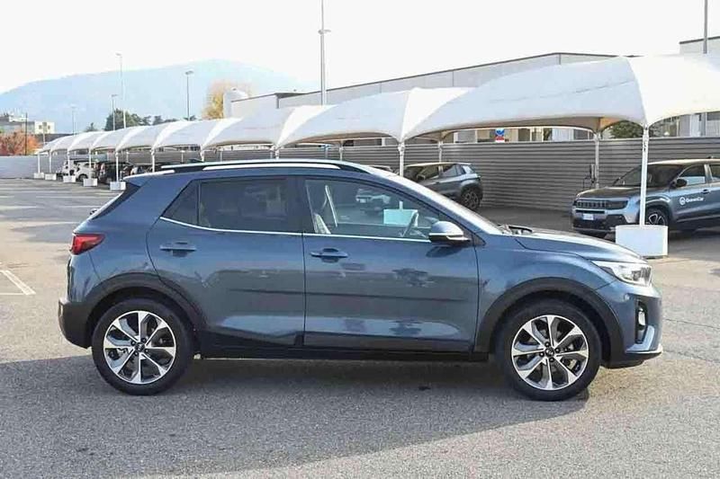 Usata Kia Stonic 101 CV (74 kW) 2020 Blu SUV