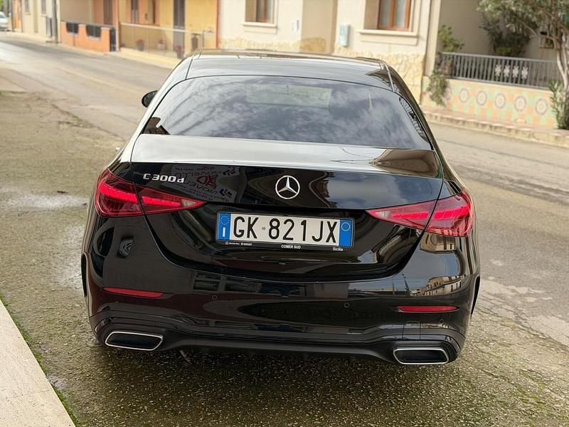 Usata Mercedes C300e Premium Plus 265 CV (194 kW) 2022 Nero Berlina