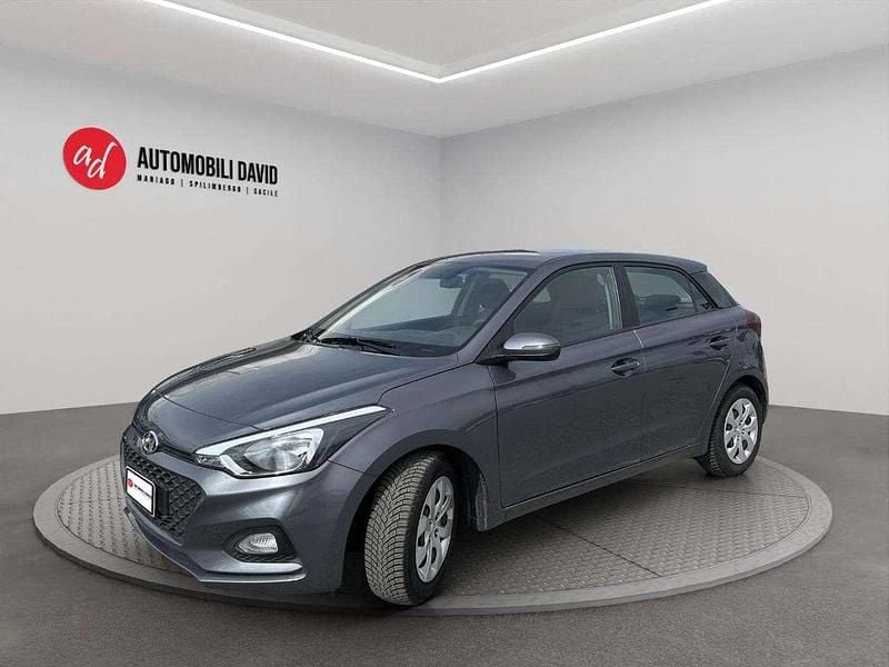 Usata Hyundai i20 75 CV (55 kW) 2019 Grigio Berlina
