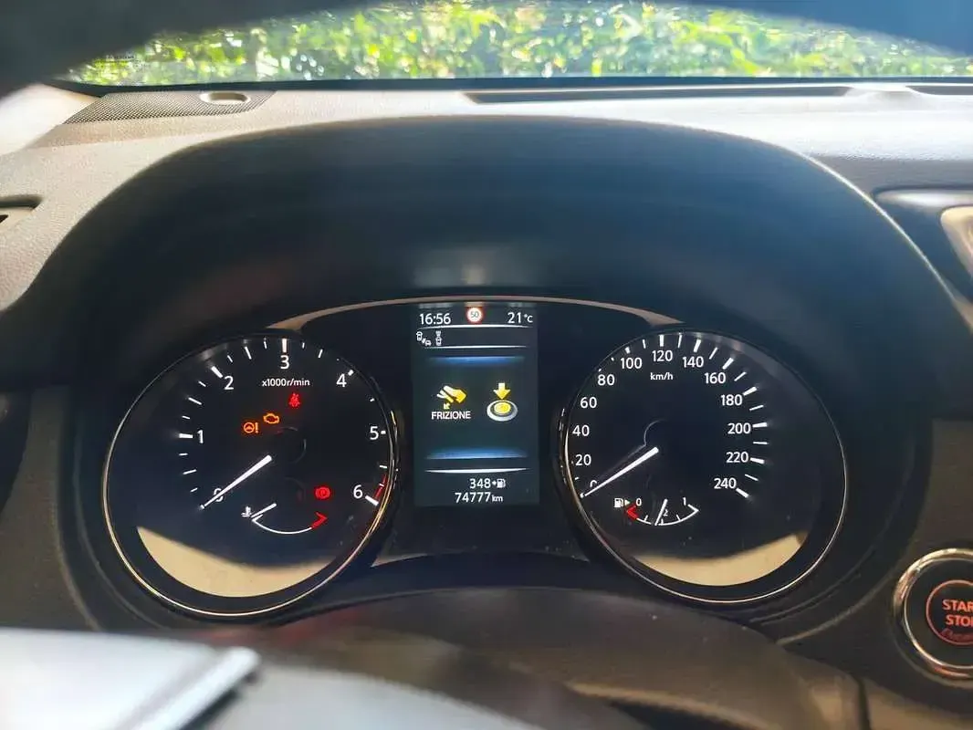 Usata Nissan X-Trail 131 CV (96 kW) 2017 Grigio SUV