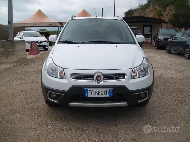 Begagnad Fiat Sedici 135 HK (99 kW) 2010 Vit SUV