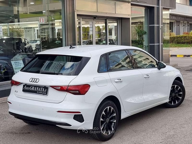 Usata Audi A3 Business 110 CV (80 kW) 2022 Bianco Berlina