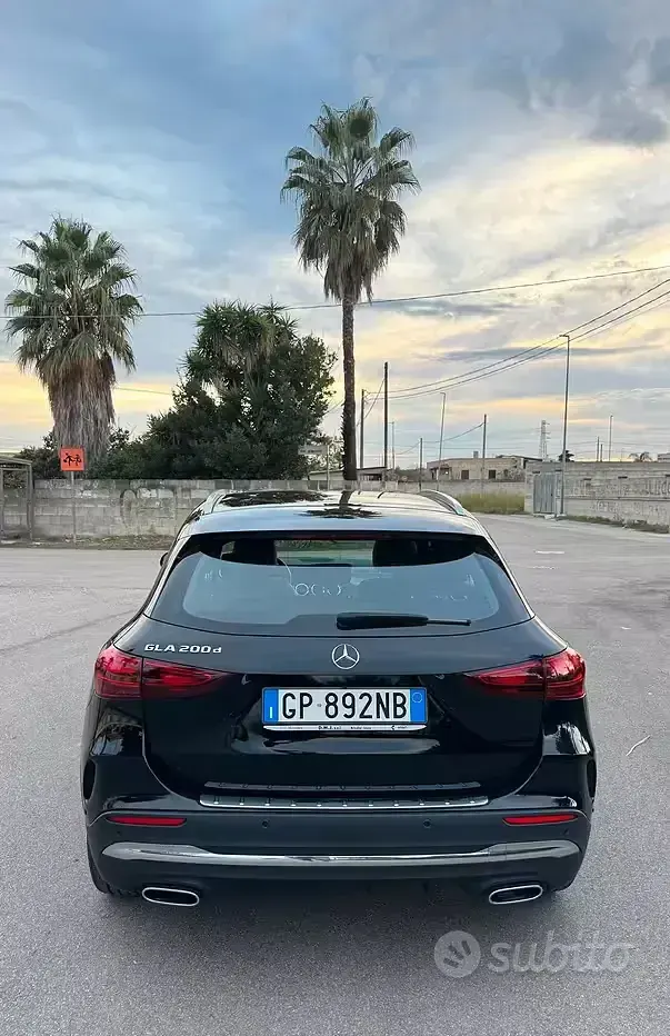 Usata Mercedes GLA200 150 CV (110 kW) 2023 SUV
