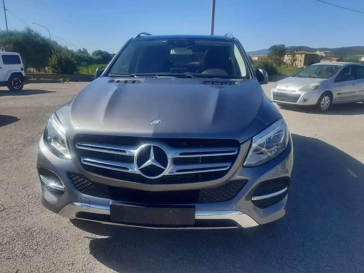 Usata Mercedes GLE250 Exclusive 204 CV (150 kW) 2017 Grigio SUV