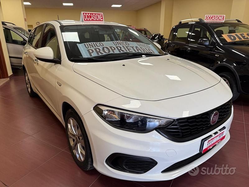 Usata Fiat Tipo Easy 120 CV (88 kW) 2019 Bianco Station wagon