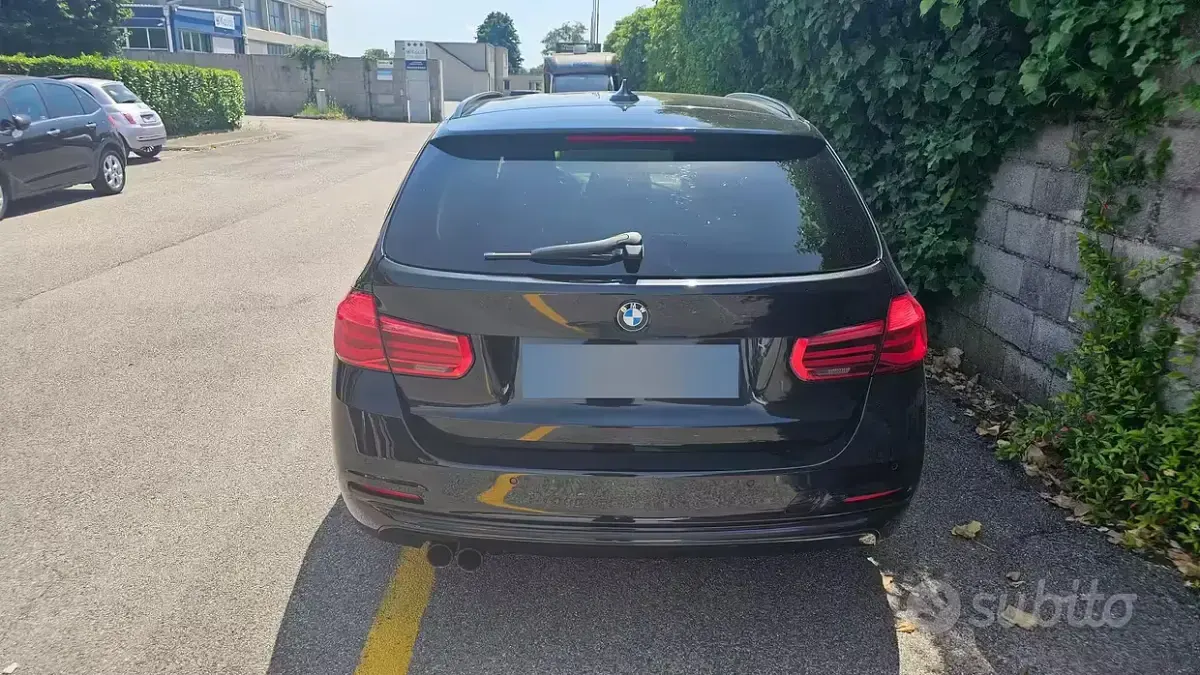 Usata BMW 320 184 CV (135 kW) 2015 Nero Station wagon