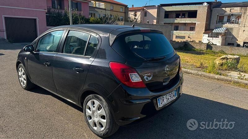 Usata Opel Corsa 75 CV (55 kW) 2008 Utilitaria