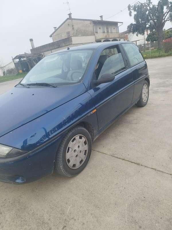 Usata Lancia Ypsilon 64 CV (47 kW) 1996 Blu/azzurro Utilitaria